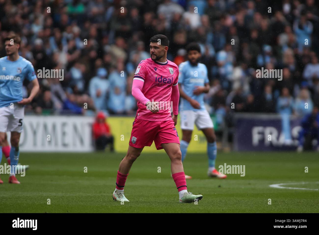 Alex Mowatt del West Bromwich Albion durante l'EFL Championship match tra Coventry City e West Bromwich Albion Foto Stock