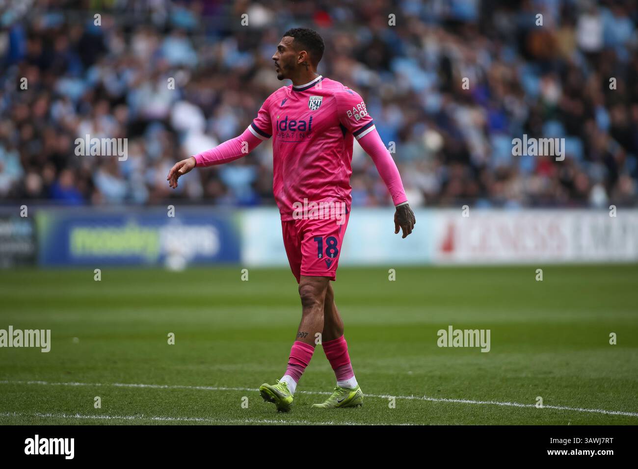 Karlan Grant del West Bromwich Albion durante l'EFL Championship match tra Coventry City e West Bromwich Albion Foto Stock