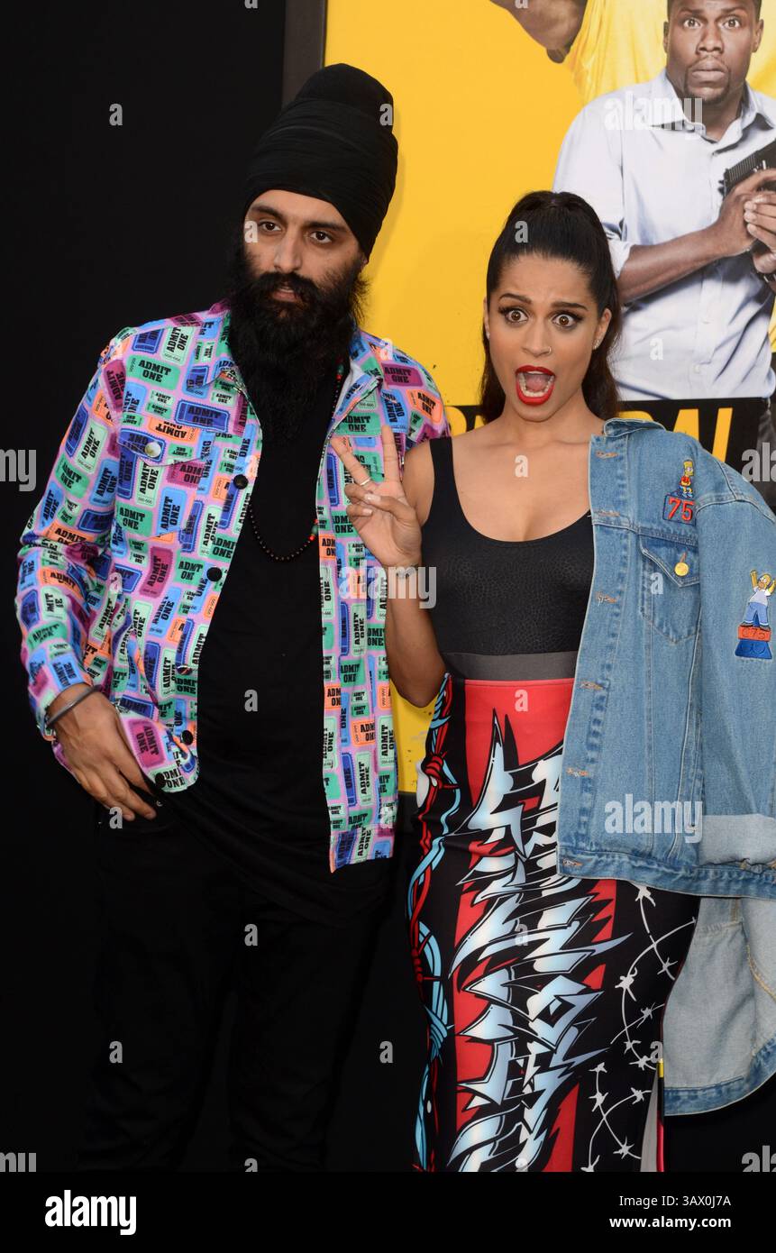 10 giugno 2016 - Westwood, CA, Stati Uniti - LOS ANGELES - 10 giugno: Lilly Singh alla Central Intelligence Los Angeles Premiere al Village Theater il 10 giugno 2016 a Westwood, CA (Credit Image: © hPa/Newscom via ZUMA Press) Foto Stock