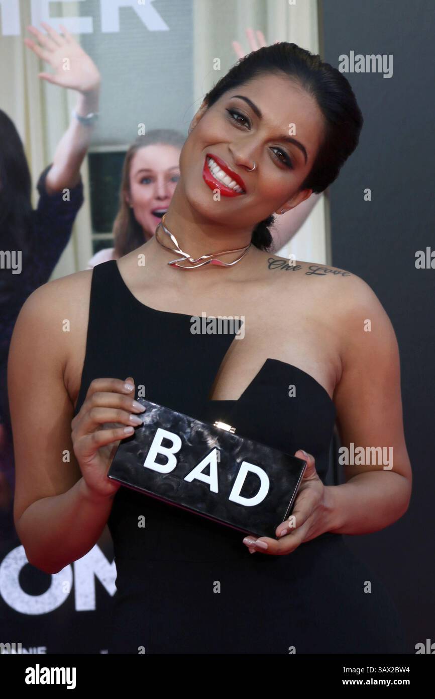 26 luglio 2016 - Westwood, CA, Stati Uniti - LOS ANGELES - JUL 26: Lilly Singh alla ''Bad Moms'' Los Angeles Premiere al Village Theater il 26 luglio 2016 a Westwood, CA (Credit Image: © Kathy Hutchins/Newscom via ZUMA Press) Foto Stock