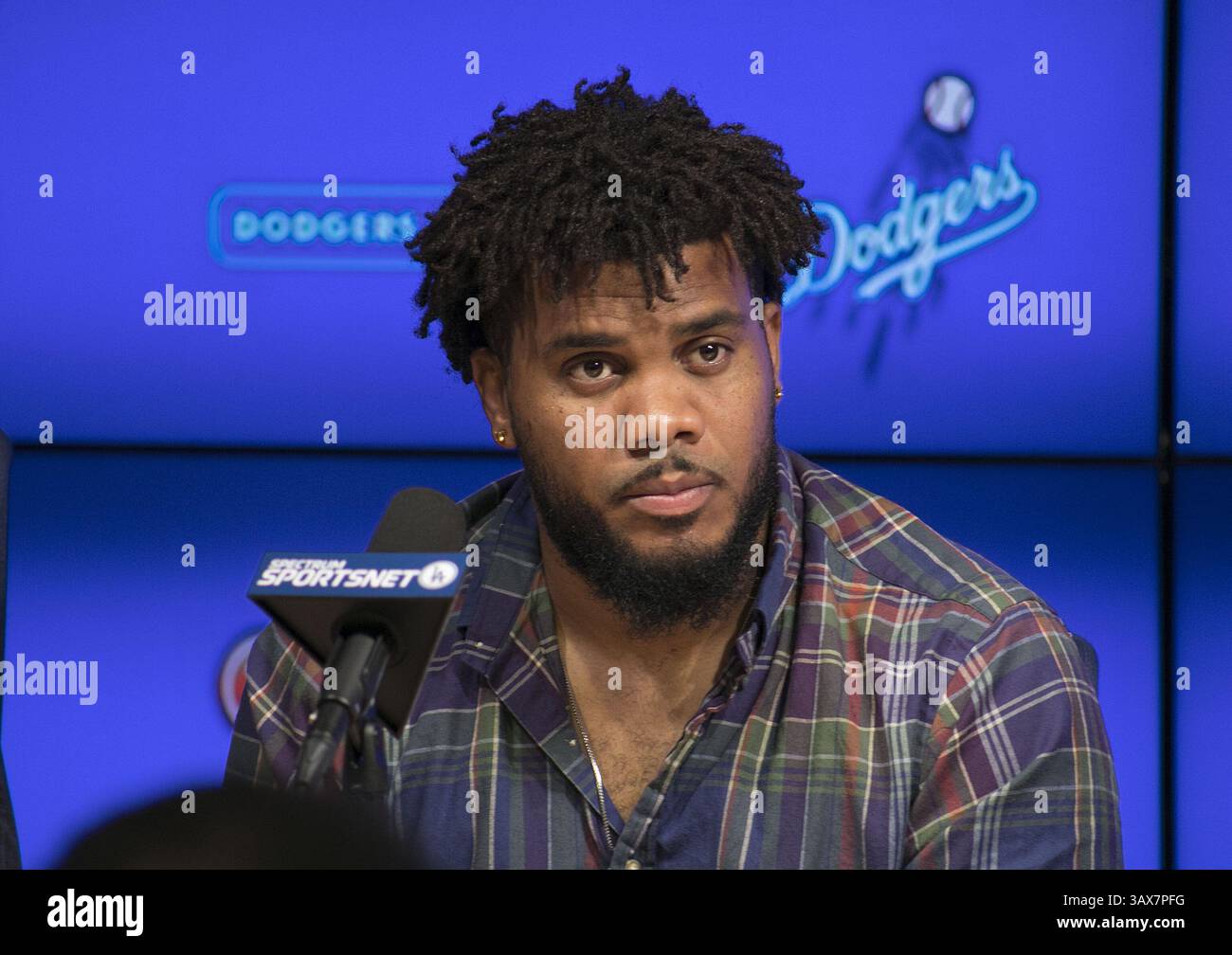 11 gennaio 2017 - Los Angeles, California, U. S - i Los Angeles Dodgers Closer Kenley Jansen (nella foto) e il terzo baseman Justin Turner partecipano a una conferenza stampa mercoledì 11 gennaio 2017 a Los Angeles. I due hanno rifirmato con la squadra come free agent. (Immagine di credito: © Prensa Internacional via cavo ZUMA) Foto Stock
