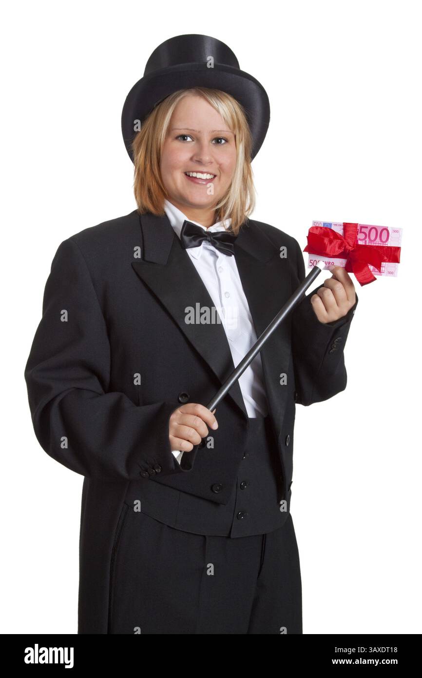 Giovane donna con cappotto e cappello - isolata giovane donna con cappotto e cappello stovepipe - isolata Foto Stock