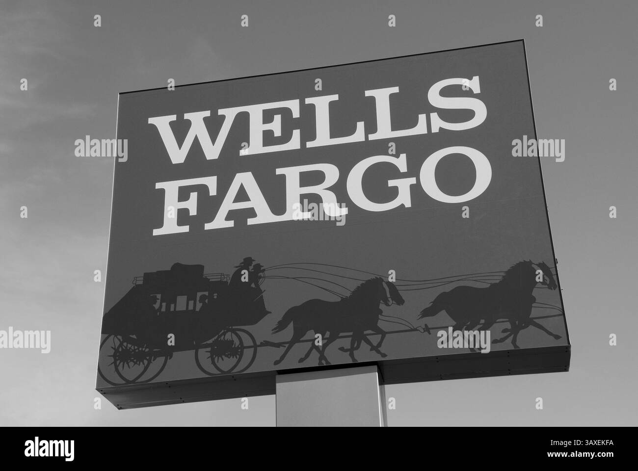 Wells Fargo firma, simboleggiante il sistema bancario e finanziario americano, USA. Foto Stock