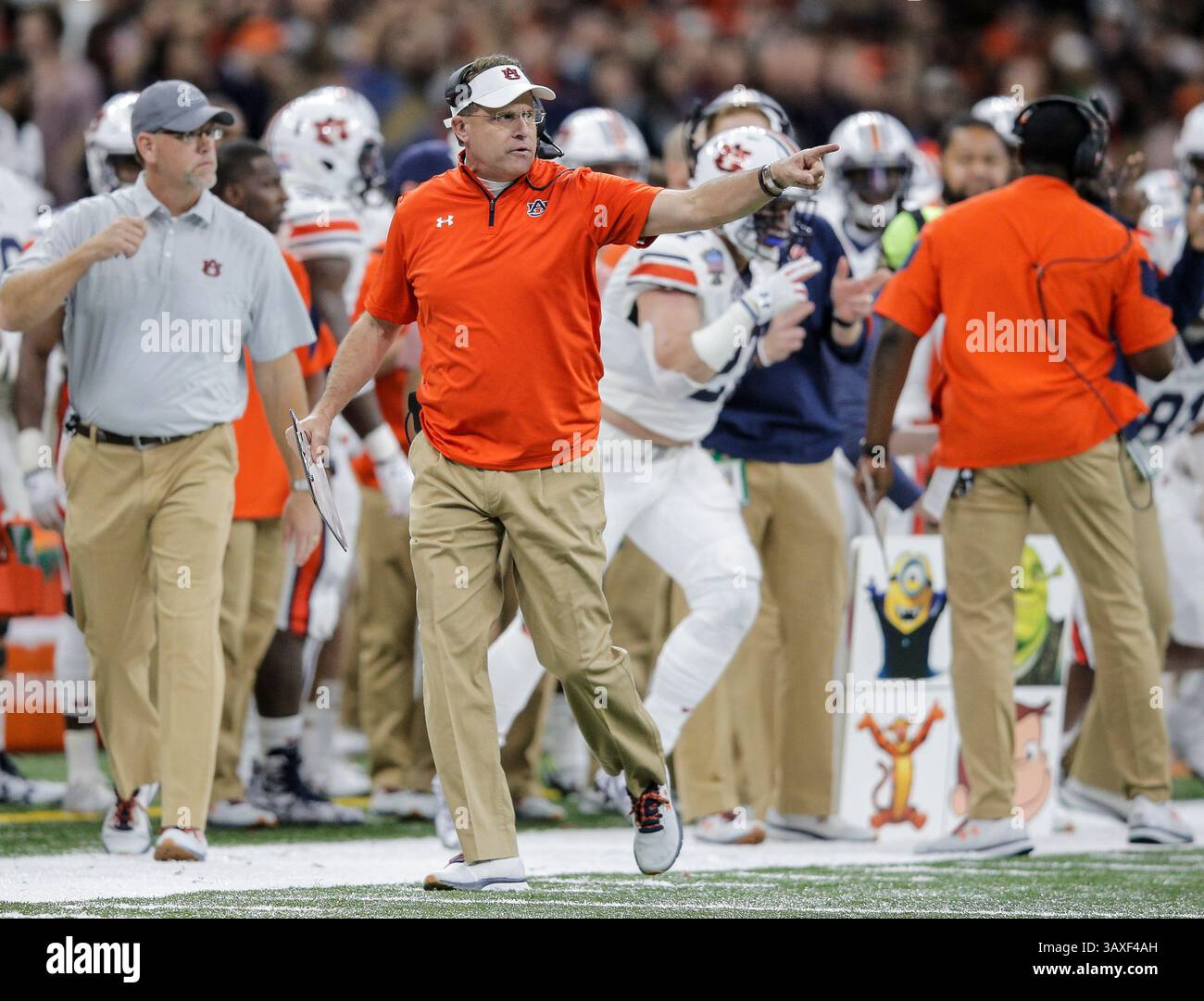 2 gennaio 2017 New Orleans, LOUISIANA USA: L'allenatore di Auburn Gus Malzahn durante la partita di football NCAA Allstate Sugar Bowl tra gli Auburn Tigers e gli Oklahoma Sooners 19-35 perse al Mercedes-Benz Superdome di New Orleans, LOUISIANA. Thurman James / CSM(immagine di credito: &Copy; Thurman James/CSM tramite cavo ZUMA) Foto Stock