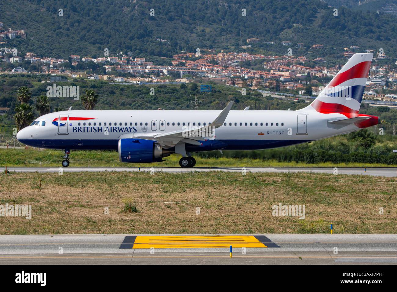British Airways Airbus A320 in manovra per il decollo all'aeroporto di Málaga Costa del Sol. Foto Stock