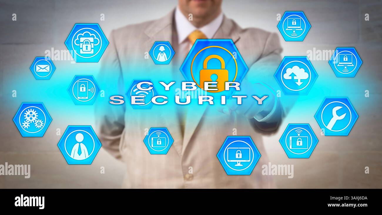 Responsabile aziendale maschile irriconoscibile che punta alla SICUREZZA INFORMATICA sullo schermo. Tecnologia informatica e concetto di computing per infrastrutture aziendali sicure Foto Stock