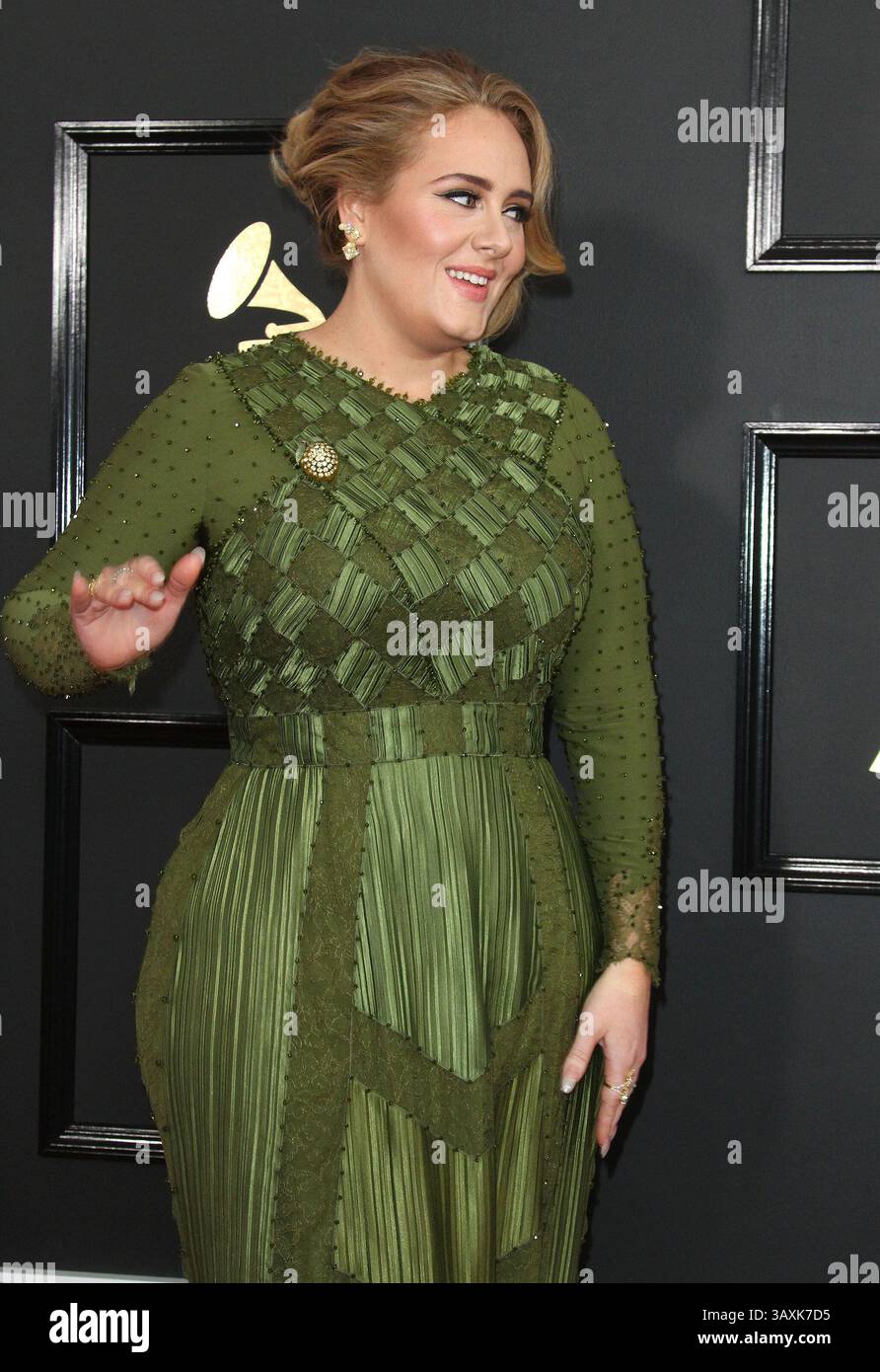 Febbraio 12, 2017 - Los Angeles, CA, Stati Uniti - 12 Febbraio 2017 - Los Angeles, California - Adele. 59Th Annual Grammy Awards tenutosi presso la Staples Center. Photo credit: AdMedia (credito Immagine: © AdMedia via ZUMA filo) Foto Stock