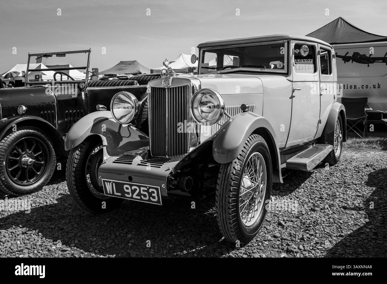 1930 MG «WL 9253» in mostra al Best of British Airshow tenutosi a Shuttleworth il 12 maggio 2024. Foto Stock