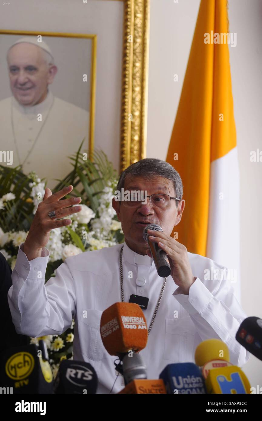 GYE CARDINAL CABRERA POPE FRANCISCO Guayaquil, lunedì 21 aprile 2025 a Guayaquil, Cardinal Luis Cabrera, offerta una conferenza stampa sulla morte di Papa Francesco, anche una Cappella con l'immagine del Santo padre è stata eretta Monsenor Cabrera, sarebbe un postulante per diventare Papa foto CÃ sar Munoz API Guayaquil Guayaquil Guayas Ecuador REL GYE CARDENALCABRERA PAPAFRANCISCO 89847109677f4b8961a52132e8b01534 Copyright xCÃ Munsarsarsarx Foto Stock