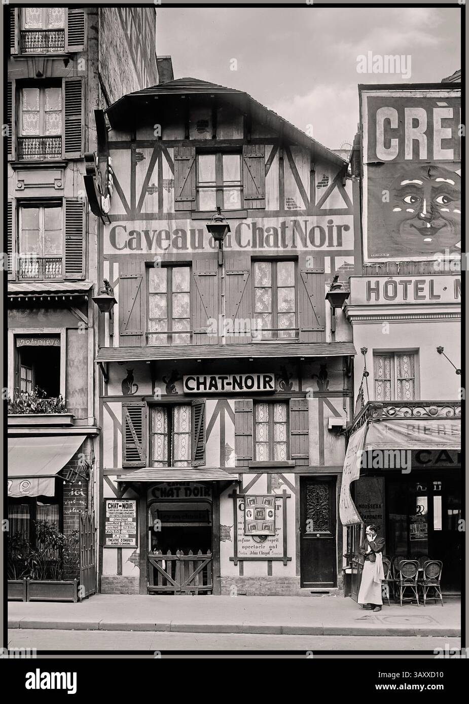 Vintage Montmartre Paris Cabaret du Chat noir, Boulevard de Clichy Paris 1928 The Chat Noir, è stato uno dei primi cabaret d'avanguardia ad aprire le sue porte nel quartiere Montmartre di Parigi nel 1881 - la prima volta un luogo che mescolava persone di tutte le classi sociali nella loro comune ricerca di divertirsi. Montmartre Parigi Foto Stock