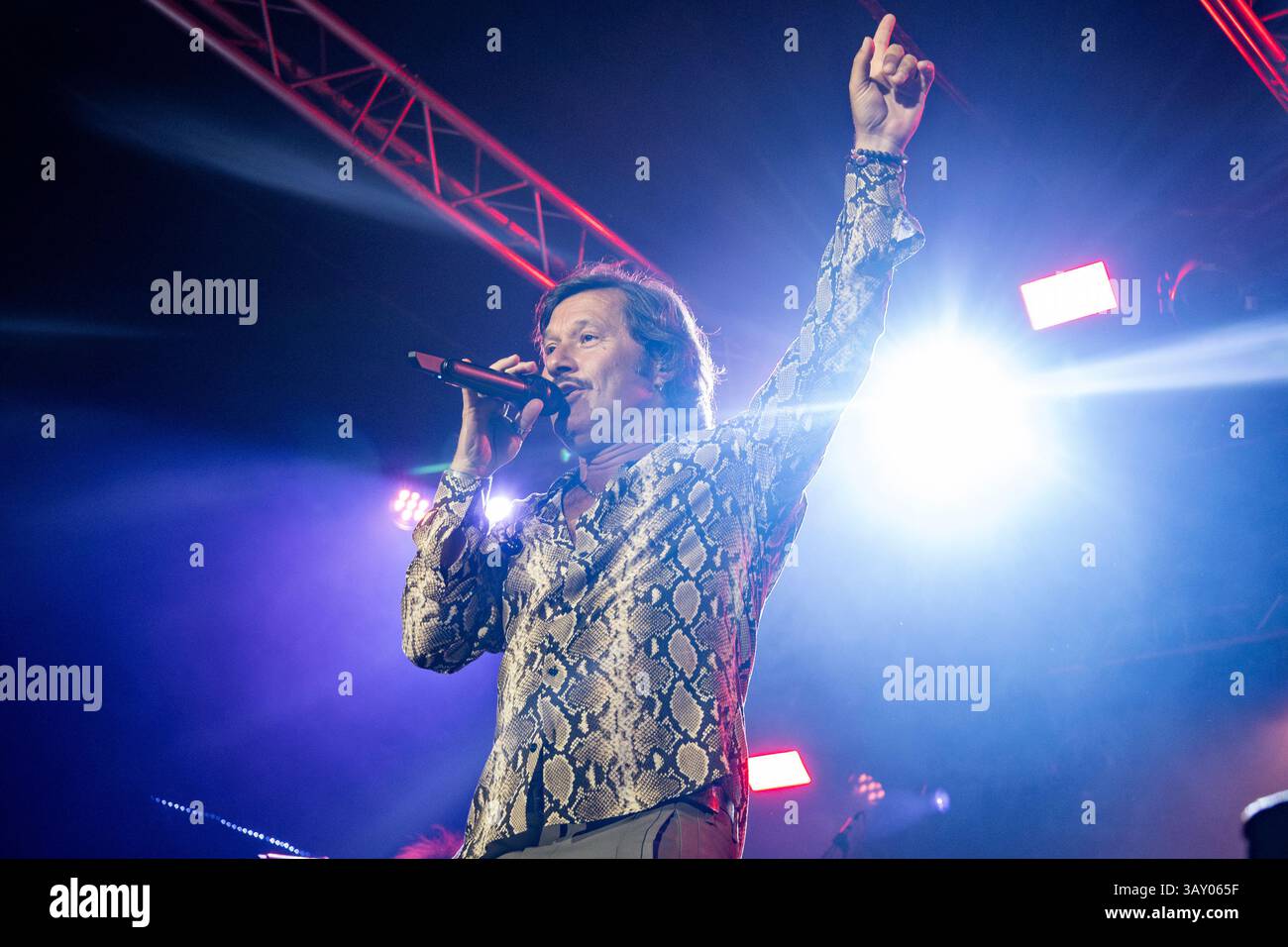 BARCELLONA, ESPAÑA – ABRIL 14. Diego Torres en concierto como parte del 'Mejor que ayer Tour' en Razzmatazz 2 Foto Stock