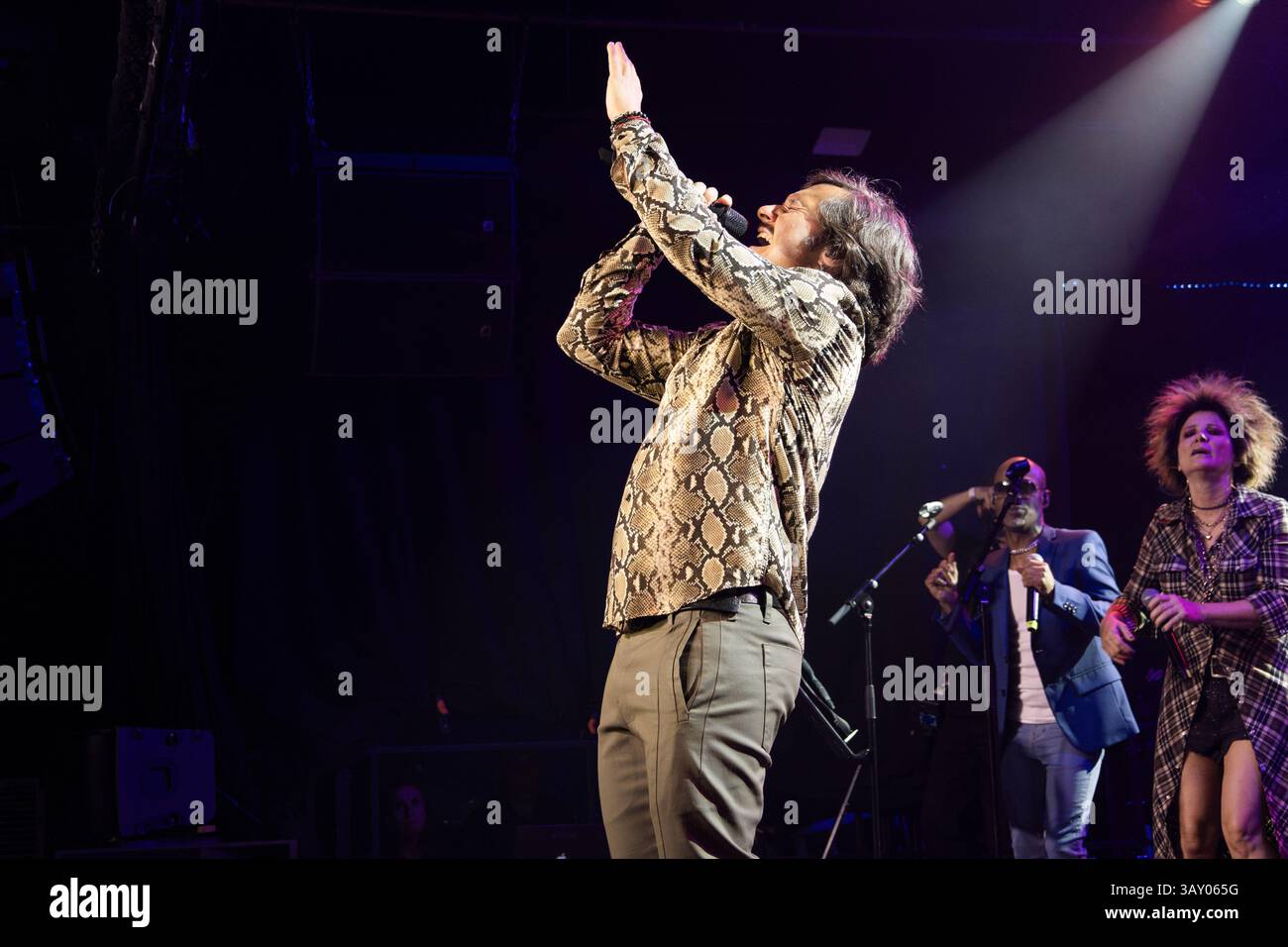 BARCELLONA, ESPAÑA – ABRIL 14. Diego Torres en concierto como parte del 'Mejor que ayer Tour' en Razzmatazz 2 Foto Stock