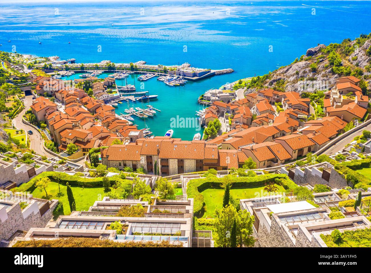 Veduta aerea di Porto piccolo vicino a Trieste, Adriatic Resort in Italia Foto Stock