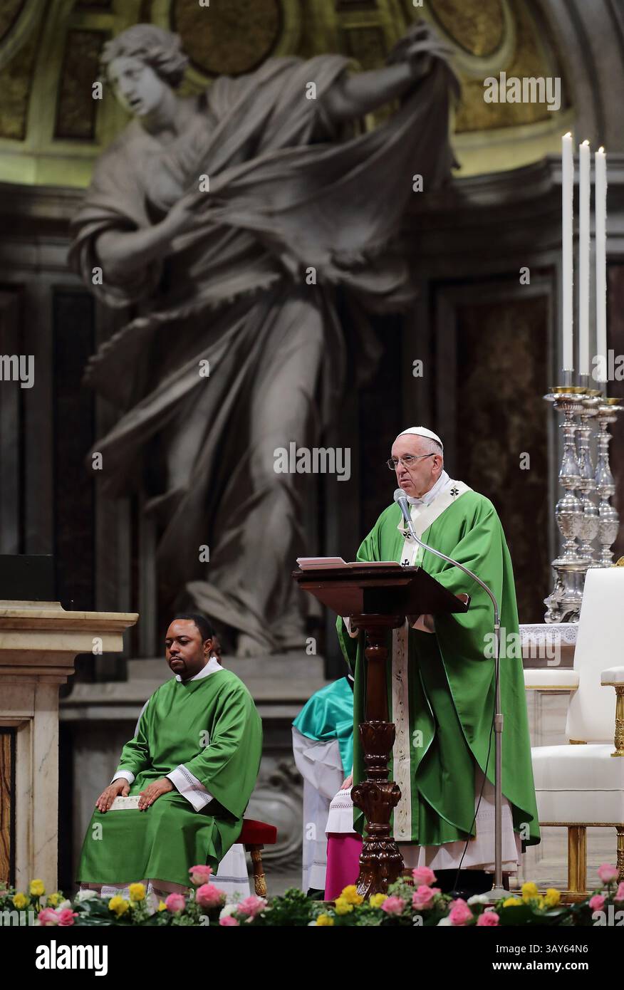 13 novembre 2016 - Stato della città del Vaticano (Santa sede) - PAPA FRANCESCO celebra la messa per il Giubileo dei poveri, dei senzatetto, emarginati ed esclusi nella Basilica di San Pietro in Vaticano. (Immagine di credito: © Evandro Inetti via ZUMA Wire) Foto Stock
