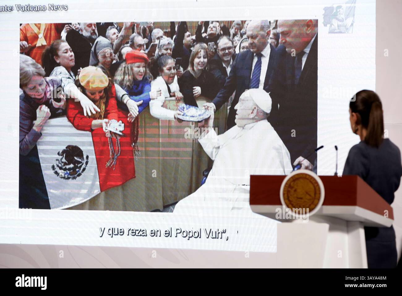 Città del Messico, Messico. 22 aprile 2025. Il presidente messicano Claudia Sheinbaum Pardo ha annunciato, durante una conferenza stampa, che il ministro dell'interno Rosa Icela Rodriguez rappresenterà il governo messicano ai funerali di Stato di Papa Francesco. Il 22 aprile 2025 a città del Messico, Messico. (Foto di Luis Barron/ credito: Eyepix Group/Alamy Live News Foto Stock