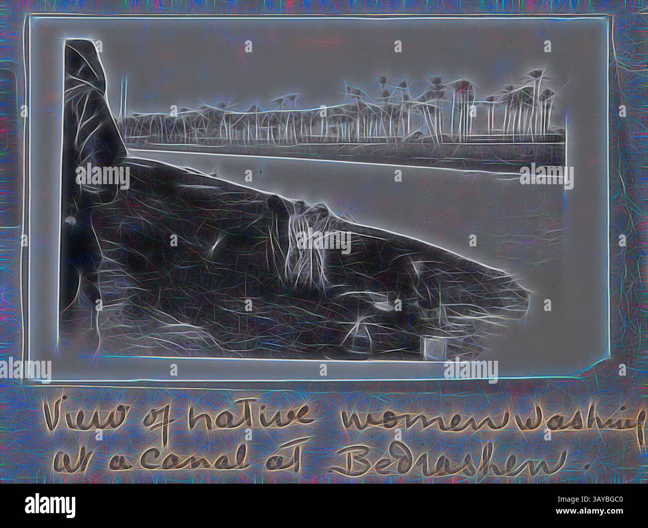 Una scena serena raffigurante donne native che si lavano in un canale tranquillo, circondato da lussureggianti palme, che catturano un momento della vita quotidiana., fotografia - "Vista delle donne native che lavano in un canale a Bedrashen", Egitto, Capitano Edward Albert McKenna, prima guerra mondiale, 1914-1915, una delle 139 fotografie di un album della prima guerra mondiale probabilmente scattate dal Capitano Edward Albert McKenna. Le fotografie includono l'addestramento del 7th Battalion a Mena Camp, in Egitto, e visite turistiche. Immagine di donne egiziane che lavano gli oggetti sul canale Bedrashen. Bedrashen è un piccolo villaggio vicino a Saqqara, in Egitto, arte classica con a Foto Stock