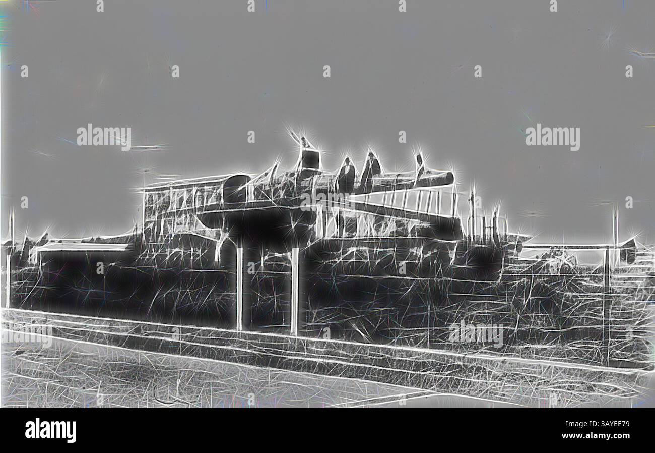 Una rappresentazione stilizzata di una grande struttura con caratteristiche architettoniche distinte e una presenza imponente, adagiata su uno sfondo sereno. La scena trasmette un senso di profondità e contrasto, mettendo in risalto la sagoma dell'edificio e dei suoi dintorni. Negativo - Amiens Gun, Canberra, circa 1930, tedesco Krupp SK L/40 28cm cannone ferroviario noto come Amiens Gun a Canberra. Catturato dal 31st Battalion AIF l'8 agosto 1918 durante l'ultima grande offensiva alleata sul fronte occidentale. Il cannone era stato avvistato dall'alto dal capitano John Duigan e dal suo osservatore il tenente Alec Foto Stock