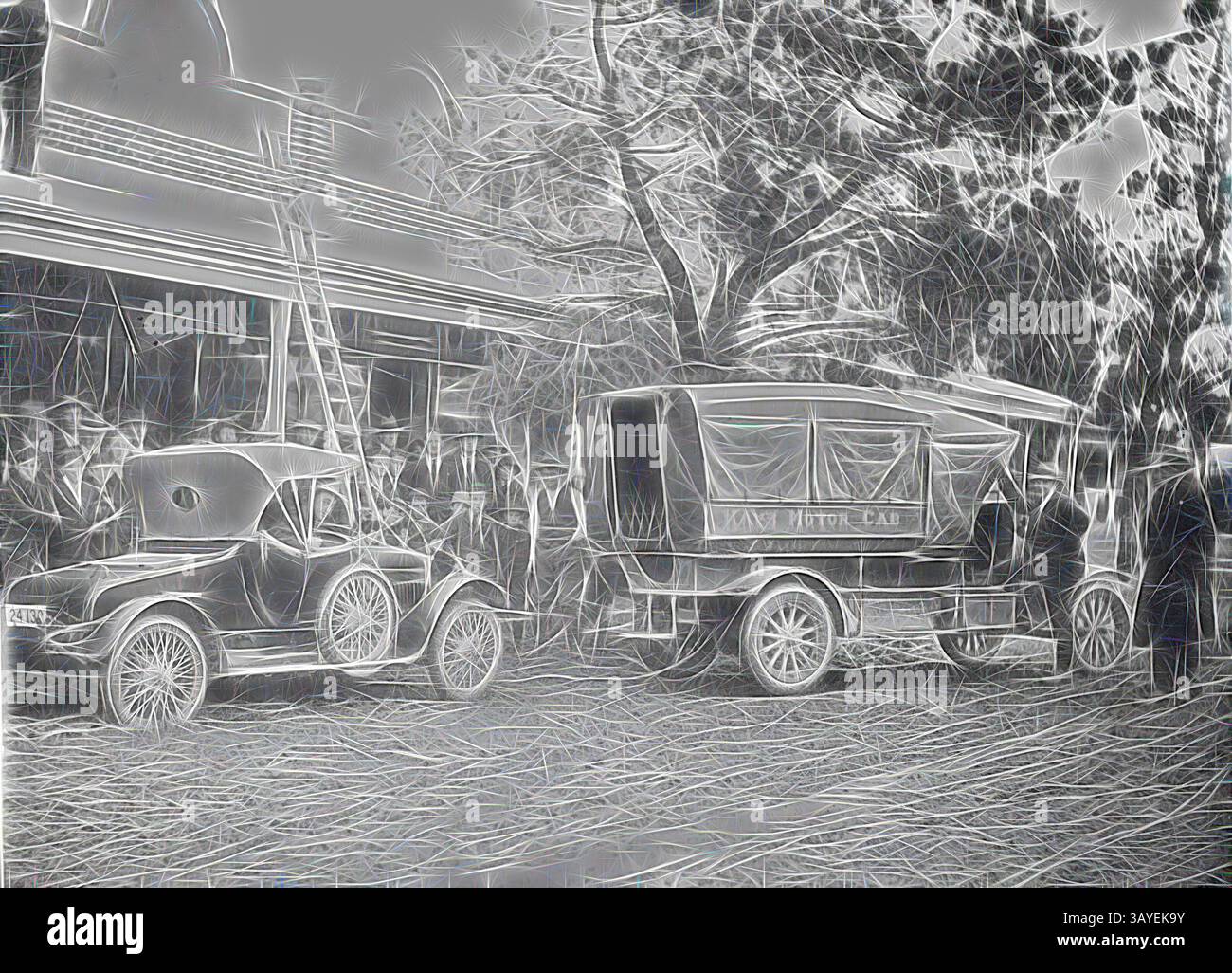 Una scena movimentata presenta auto d'epoca parcheggiate vicino a un hotel, con una folla riunita intorno. Un veicolo è un classico taxi, mentre un camion più grande è dotato di "Laxmi Hotel Car". Gli alberi circostanti e l'architettura suggeriscono un ambiente urbano vivace. Negativo - Horsham, Victoria, circa 1925, Un veicolo con il cartello "Kay's Motor Cab". Sembra essere un autobus. C'è un'auto sulla sinistra e un certo numero di spettatori. Arte classica con un tocco moderno reinventata da Artotop Foto Stock