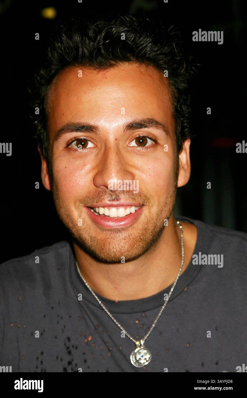 12 giugno 2005 - New York, New York, Stati Uniti - K43669ML.THE DOROUGH LUPUS FOUNDATION E E.L.F. COSMETICS BENEFIT BOWLING TOURNAMENT PRESSO AMF CHELSEA PIER LANE, NEW YORK New York 06-12-2005. - HOWIE DOROUGH (immagine di credito: © Mitchell Levy/Globe Photos/ZUMAPRESS.com) Foto Stock 12 giugno 2005 - New York, New York, Stati Uniti - K43669ML.THE DOROUGH LUPUS FOUNDATION E E.L.F. COSMETICS BENEFIT BOWLING TOURNAMENT PRESSO AMF CHELSEA PIER LANE, NEW YORK New York 06-12-2005. - HOWIE DOROUGH (immagine di credito: © Mitchell Levy/Globe Photos/ZUMAPRESS.com) Foto Stock
