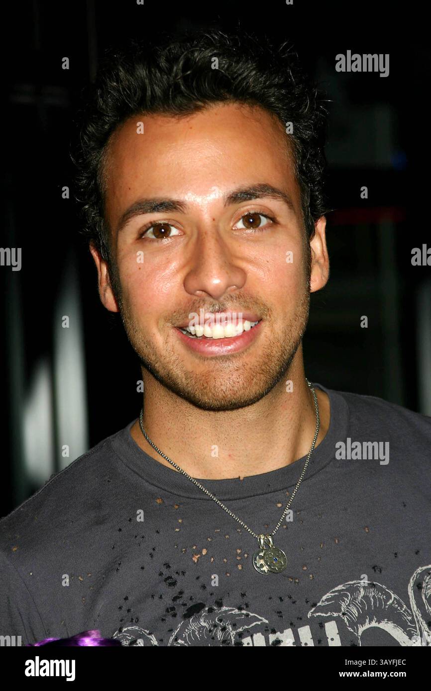 12 giugno 2005 - New York, New York, Stati Uniti - K43669ML.THE DOROUGH LUPUS FOUNDATION E E.L.F. COSMETICS BENEFIT BOWLING TOURNAMENT PRESSO AMF CHELSEA PIER LANE, NEW YORK New York 06-12-2005. - HOWIE DOROUGH (immagine di credito: © Mitchell Levy/Globe Photos/ZUMAPRESS.com) Foto Stock 12 giugno 2005 - New York, New York, Stati Uniti - K43669ML.THE DOROUGH LUPUS FOUNDATION E E.L.F. COSMETICS BENEFIT BOWLING TOURNAMENT PRESSO AMF CHELSEA PIER LANE, NEW YORK New York 06-12-2005. - HOWIE DOROUGH (immagine di credito: © Mitchell Levy/Globe Photos/ZUMAPRESS.com) Foto Stock