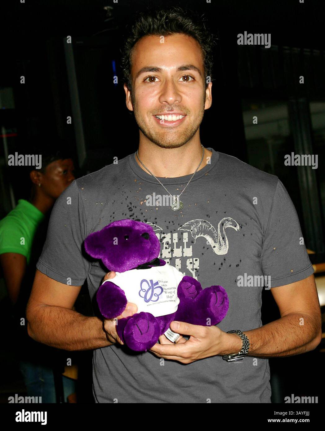 12 giugno 2005 - New York, New York, Stati Uniti - K43669ML.THE DOROUGH LUPUS FOUNDATION E E.L.F. COSMETICS BENEFIT BOWLING TOURNAMENT PRESSO AMF CHELSEA PIER LANE, NEW YORK New York 06-12-2005. - HOWIE DOROUGH (immagine di credito: © Mitchell Levy/Globe Photos/ZUMAPRESS.com) Foto Stock 12 giugno 2005 - New York, New York, Stati Uniti - K43669ML.THE DOROUGH LUPUS FOUNDATION E E.L.F. COSMETICS BENEFIT BOWLING TOURNAMENT PRESSO AMF CHELSEA PIER LANE, NEW YORK New York 06-12-2005. - HOWIE DOROUGH (immagine di credito: © Mitchell Levy/Globe Photos/ZUMAPRESS.com) Foto Stock