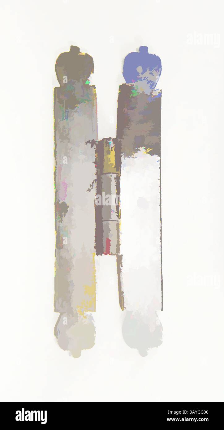 Una composizione astratta con due elementi verticali con piani arrotondati e una divisione centrale, che sfoggia un mix di colori tenui e superfici testurizzate. Americano o inglese: Double Hinge, americano o inglese, XVIII-XIX secolo, ferro, generale: 6 1/8 x 2 3/16 x 3/8 poll. (15,6 x 5,6 x 1 cm) Arte classica con un tocco moderno reinventata da Artotop Foto Stock