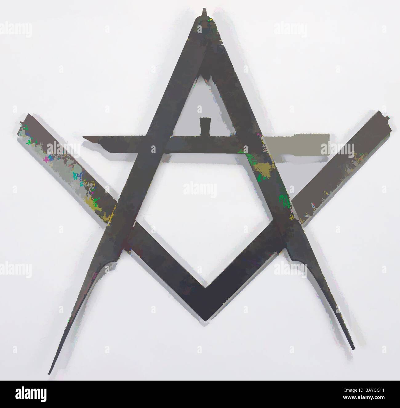 Una disposizione geometrica con un simbolo A-frame, completato da elementi A bussola e quadrati, che suggerisce temi di precisione, artigianalità e i valori associati alla Massoneria. Francese: Massonic Emblem, francese, XIX secolo, ferro, totale: 9 3/4 x 10 1/2 x 3/8 poll. (24,8 x 26,7 x 1 cm) Arte classica con un tocco moderno reinventata da Artotop Foto Stock