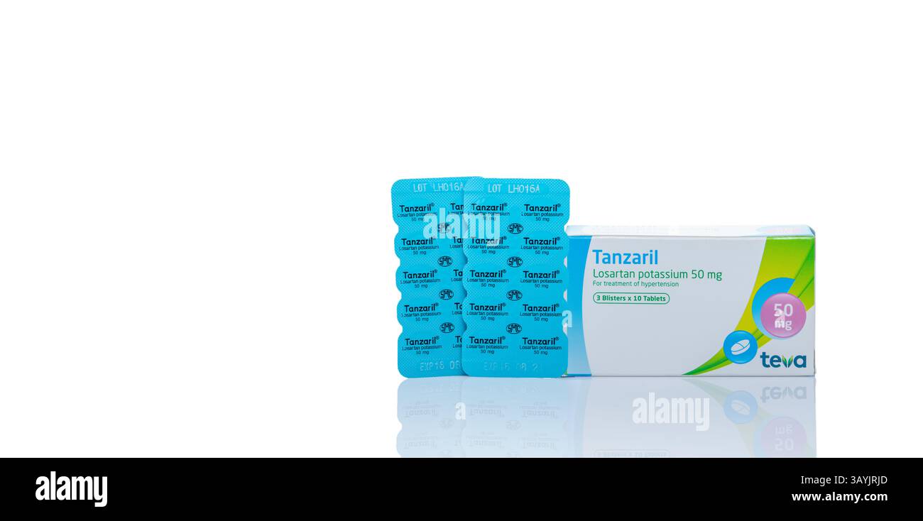 CHONBURI, THAILANDIA - 23 SETTEMBRE 2022: Farmaco Tanzaril losartan in imballaggi farmaceutici. Prescrizione compresse per il trattamento dell'ipertensione Foto Stock