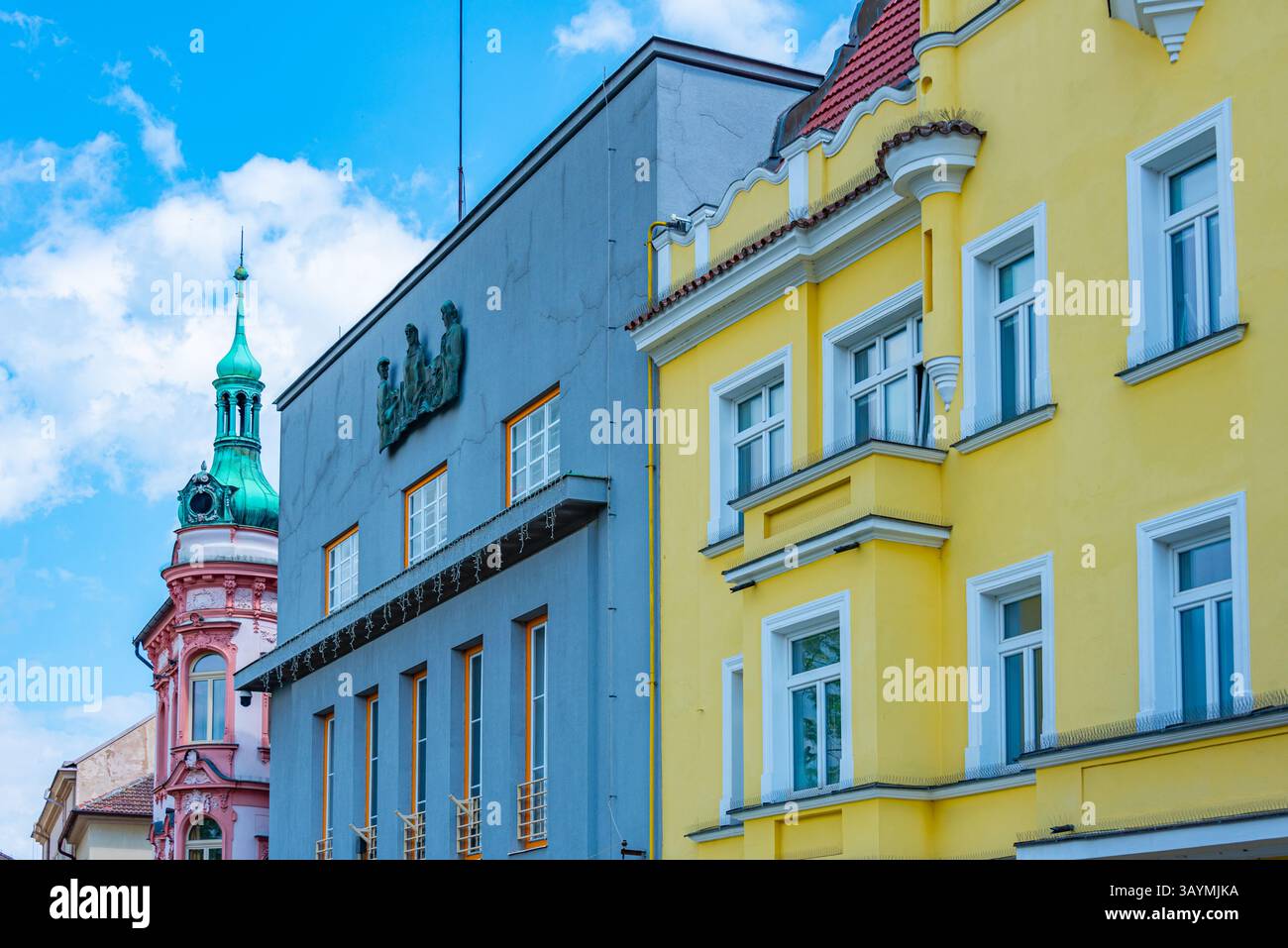 Edifici nella città vecchia di Benesov u Prahy, repubblica Ceca. IMMAGINE Foto Stock