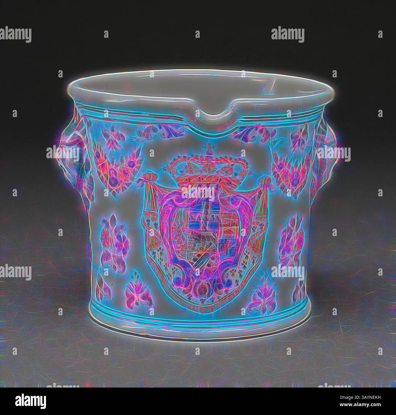 Un secchio di ghiaccio decorativo caratterizzato da disegni intricati e da un emblema araldico di spicco, impreziosito da vivaci e brillanti contorni che ne esaltano l'eleganza e il fascino artistico. Glass Cooler, c. 1740/50, Olérys-Laugier Manufactory, Francia, fondata nel XVII secolo, Moustiers-Sainte Marie, terracotta smaltata in stagno (faience), 10,2 x 13 cm (4 x 5 1/8 poll.) Arte classica con un tocco moderno reinventata da Artotop Foto Stock