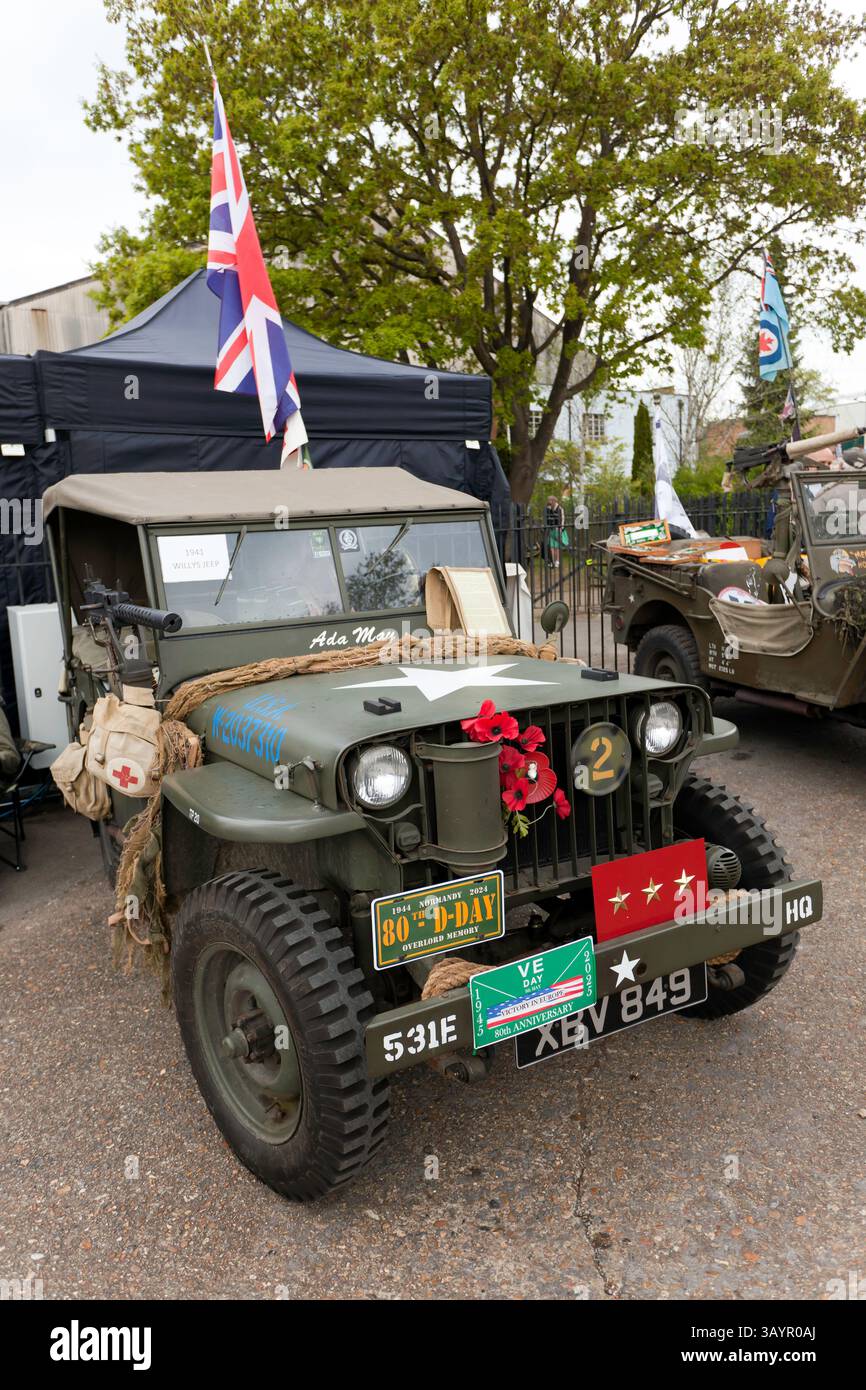 Vista frontale di tre quarti di un'originale Jeep MB del 1941, seconda Guerra Mondiale, in mostra presso l'Easter Classic Gathering, il Brooklands Museum, Foto Stock