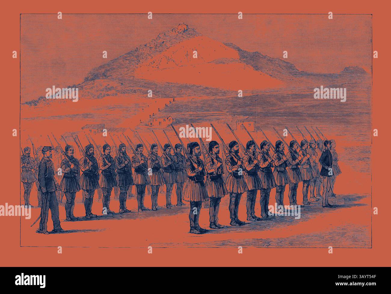 Un gruppo di soldati vestiti in uniforme sta in formazione, tenendo i fucili pronti. Sullo sfondo, è visibile un paesaggio collinare che migliora il significato storico della scena. Le truppe ateniesi all'arte Drill Classic con un tocco moderno reinventato da Artotop Foto Stock