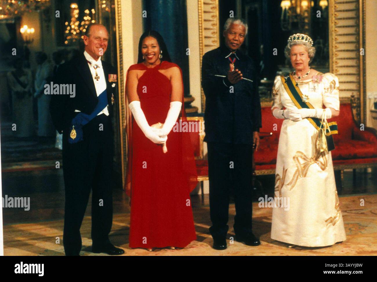 09 LUG. 1996 - MP-023164.THE STATE BANKING". BUCKINGHAM PALACE 07-09-1996. PRINCIPE FILIPPO, PRESIDENTE NELSON MANDELA E LA REGINA. PRINCEPHILIPRETRO (immagine di credito: © Globe Photos/ZUMApress.com) Foto Stock