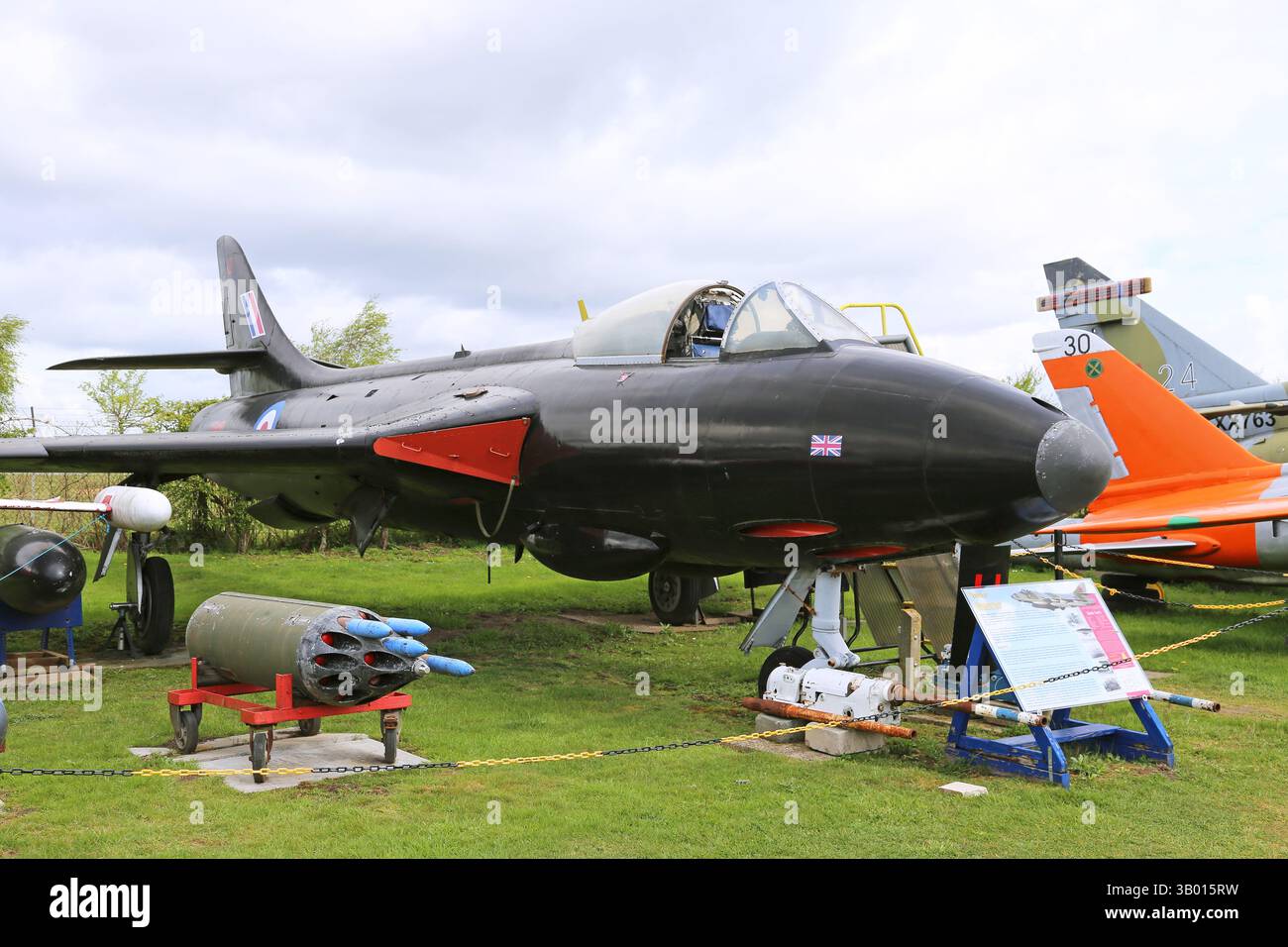 Hawker Hunter F6, Bournemouth Aviation Museum, Merritown Lane, Hurn, Christchurch, Dorset, Inghilterra, Gran Bretagna, Regno Unito, Regno Unito, Europa Foto Stock