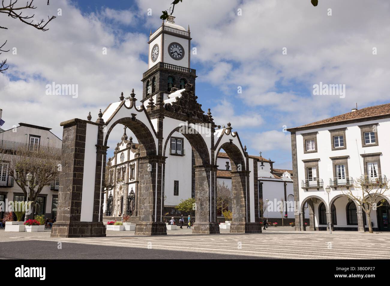 Ponta Delgada City Gates sull'isola di São Miguel nelle Azzorre, Portogallo Foto Stock