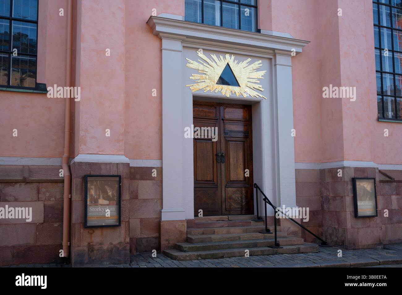 Storkyrkan, chiamata anche Stockholms domkyrka e Sankt Nikolai kyrka, è la più antica chiesa di Stoccolma. Foto Stock