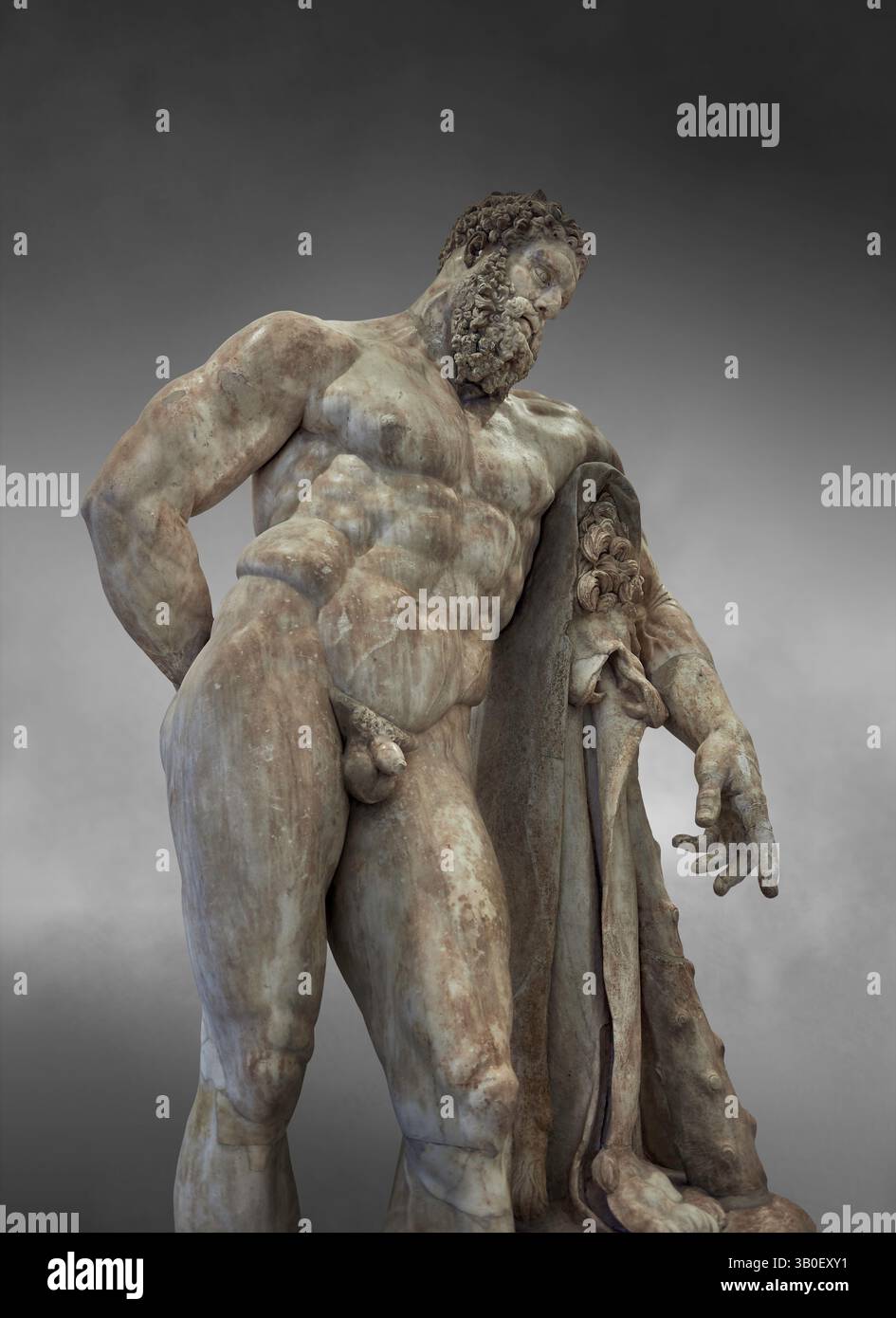 Statua romana di Ercole in piedi dalle Terme di Caracalla, Roma. Copia romana della fine del II secolo d.C. copiata da un tratto del IV secolo a.C. bronzo stat Foto Stock