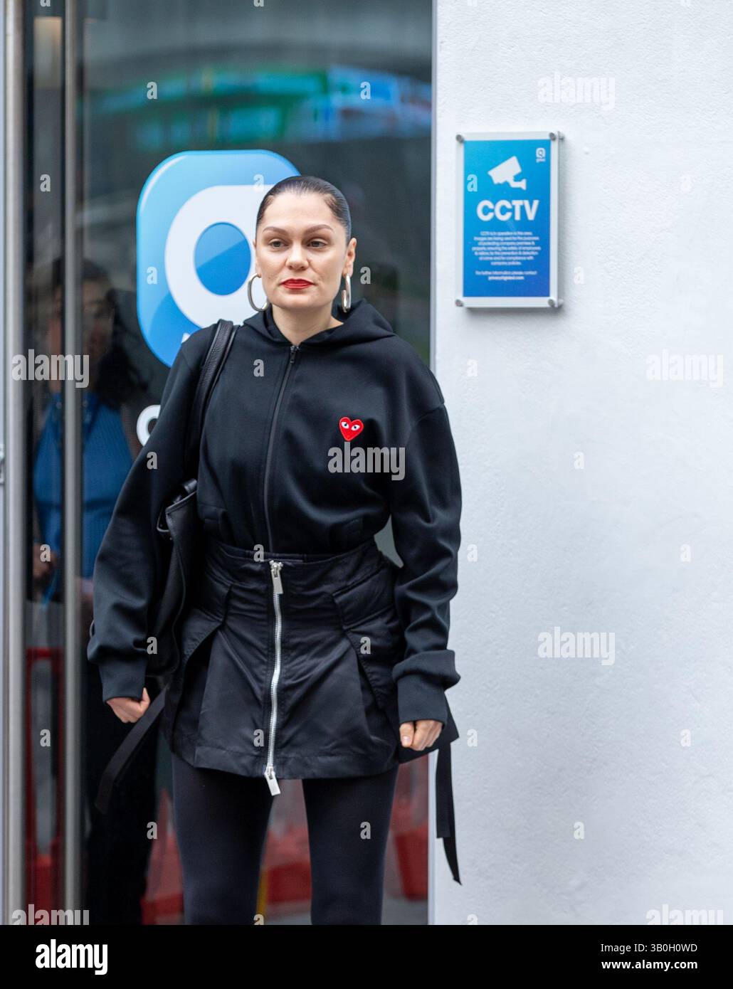 Londra, Inghilterra, Regno Unito. 24 aprile 2025. Jessie J dà UN ENORME aggiornamento musicale mentre conferma il sesto album emotivo preparandosi a lasciare nuova musica e durante la riproduzione top secret ha preso in giro il suo sesto album e svelato No Secrets, uscito alla fine di questo mese. Crediti: Richard Lincoln/Alamy Live News Foto Stock