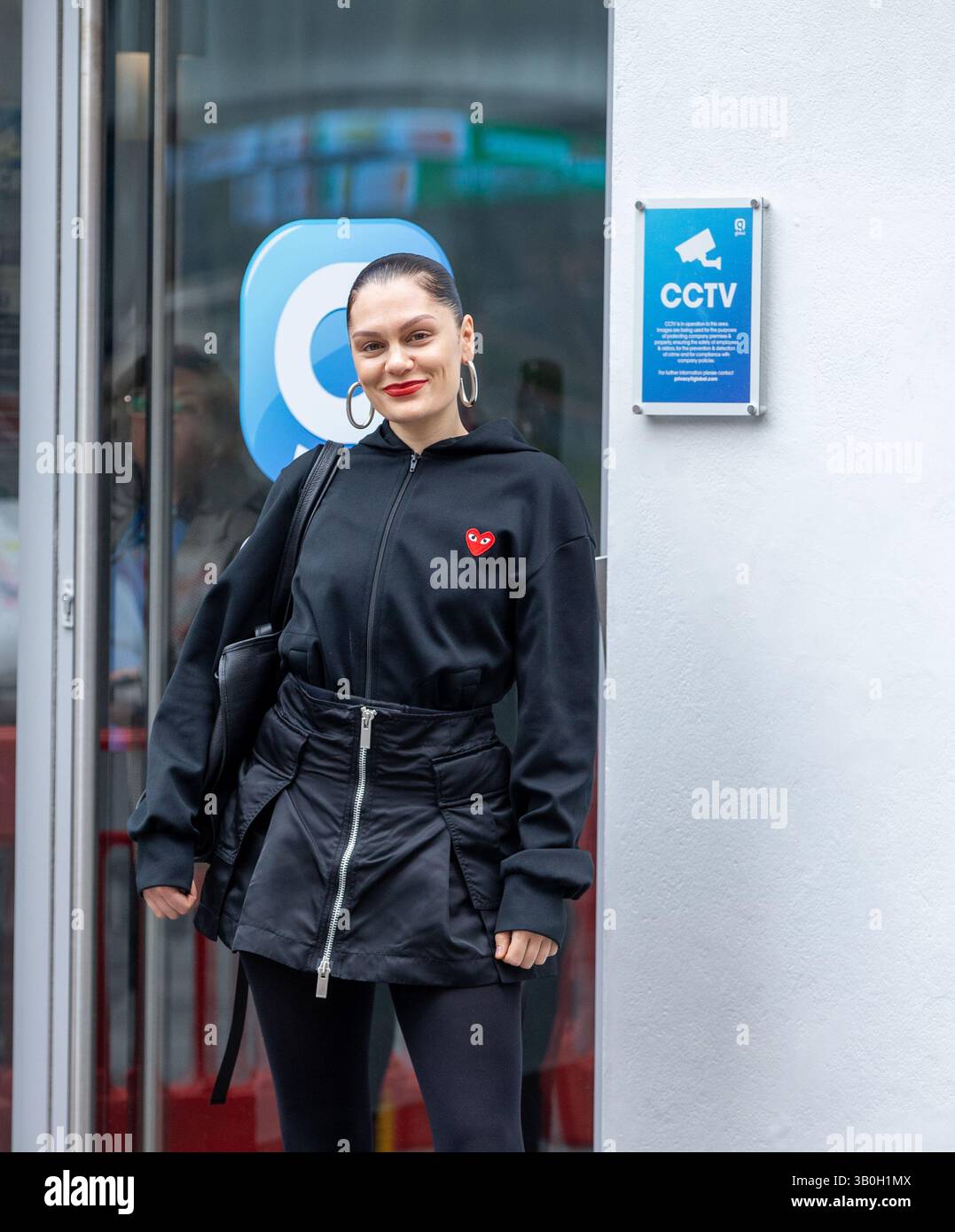 Londra, Inghilterra, Regno Unito. 24 aprile 2025. Jessie J dà UN ENORME aggiornamento musicale mentre conferma il sesto album emotivo preparandosi a lasciare nuova musica e durante la riproduzione top secret ha preso in giro il suo sesto album e svelato No Secrets, uscito alla fine di questo mese. Crediti: Richard Lincoln/Alamy Live News Foto Stock