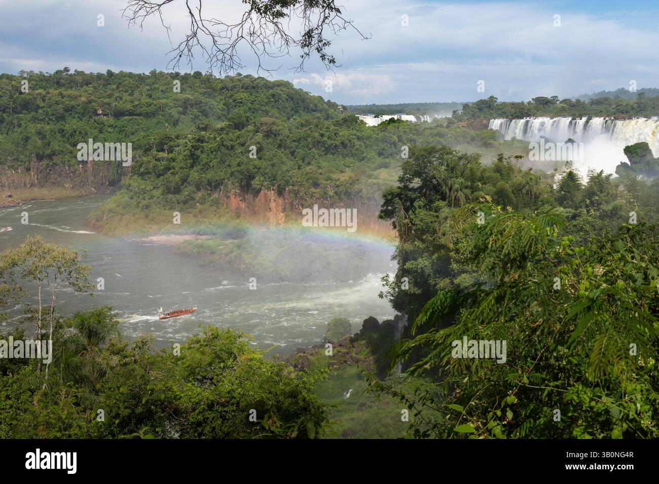 Parte della magnifica Iguazu cade al confine tra Argentina e Brasile. Foto Stock