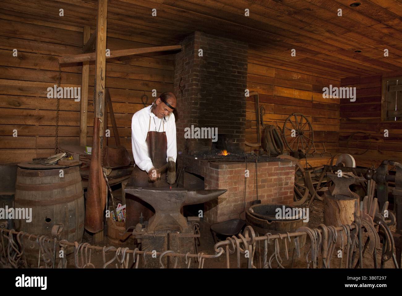 2010 - Huntsville, ALABAMA, Stati Uniti - Constitution Village, Huntsville; Blacksmith. (Immagine di credito: © BuyEnlarge/ZUMAPRESS.com) Foto Stock
