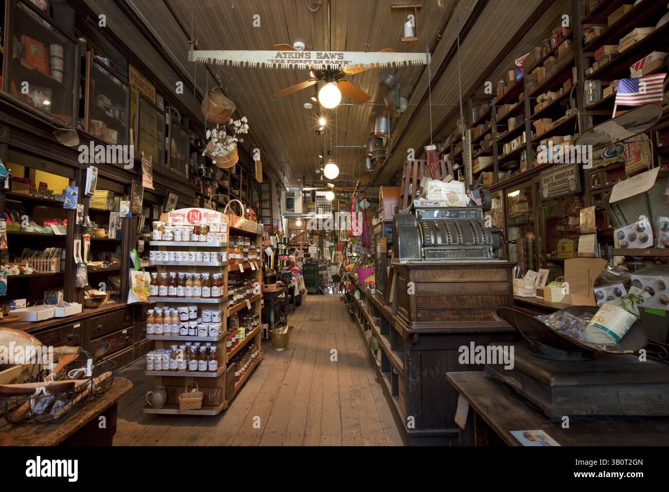 2010 - Huntsville, ALABAMA, Stati Uniti - negozio di ferramenta. (Immagine di credito: © BuyEnlarge/ZUMAPRESS.com) Foto Stock