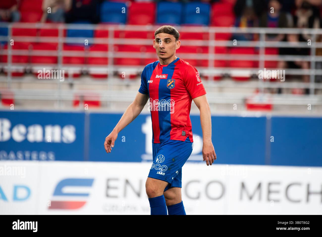 OPOLE, POLONIA – 23 APRILE 2025: BetClic 1 Liga Match Odra Opole vs Stal Rzeszow. Nella foto Rafał Niziołek. Foto Stock