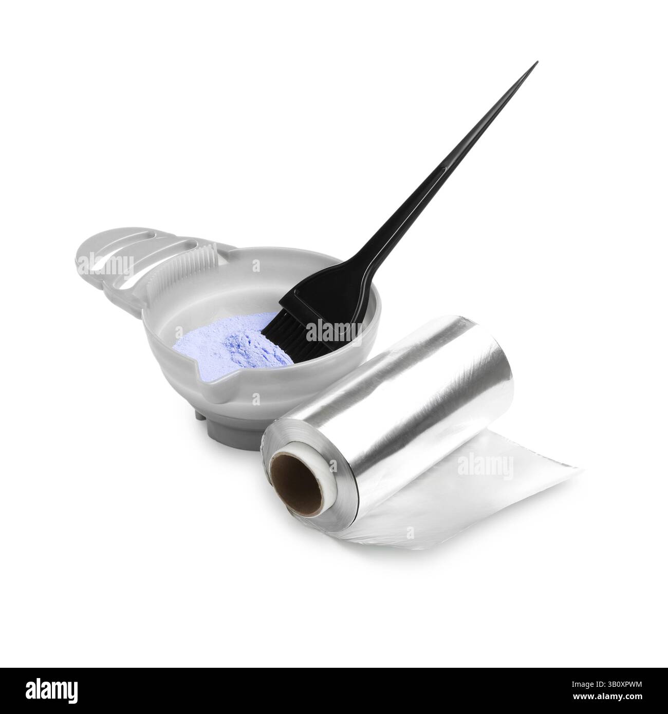 Polvere sbiancante per capelli, spazzola e lamina isolata su bianco Foto Stock