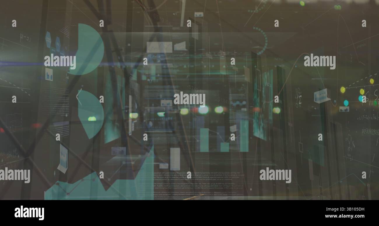 Elaborazione dei dati statistici su schermi con equazioni matematiche e traffico cittadino notturno Foto Stock