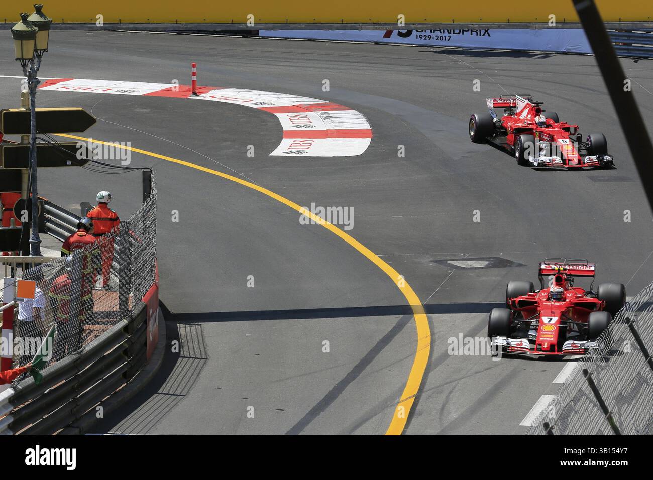 Kimi Raeikkoenen e Sebastian Vettel, Ferrari, gara di Formula 1, Formula 1, Gran Premio di F1 Monaco 2017 Foto Stock