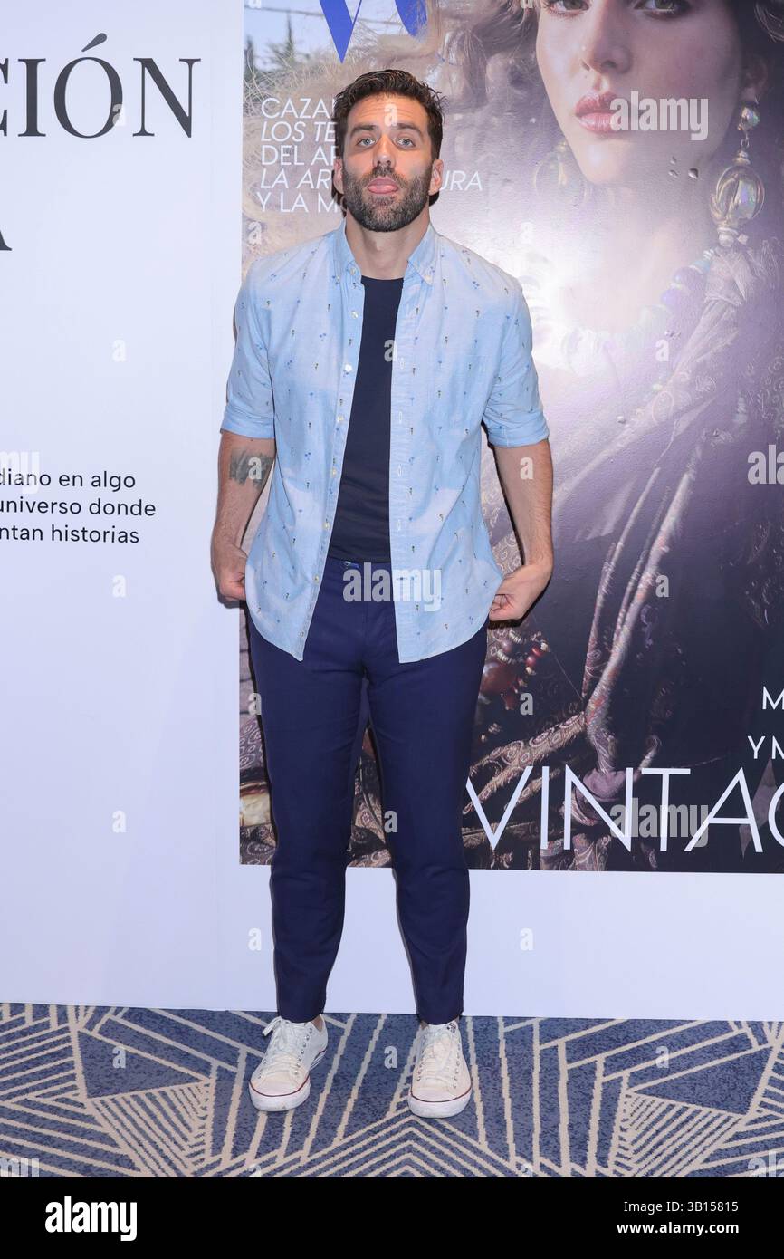 Città del Messico, Messico. 24 aprile 2025. Giuseppe gamba posa per le foto durante la cerimonia di apertura di Espacio Vogue México al Four Seasons Hotel. Il 24 aprile 2025 a città del Messico, Messico. (Foto di Yamak Perea/ Eyepix/Sipa USA) credito: SIPA USA/Alamy Live News Foto Stock Città del Messico, Messico. 24 aprile 2025. Giuseppe gamba posa per le foto durante la cerimonia di apertura di Espacio Vogue México al Four Seasons Hotel. Il 24 aprile 2025 a città del Messico, Messico. (Foto di Yamak Perea/ Eyepix/Sipa USA) credito: SIPA USA/Alamy Live News Foto Stock