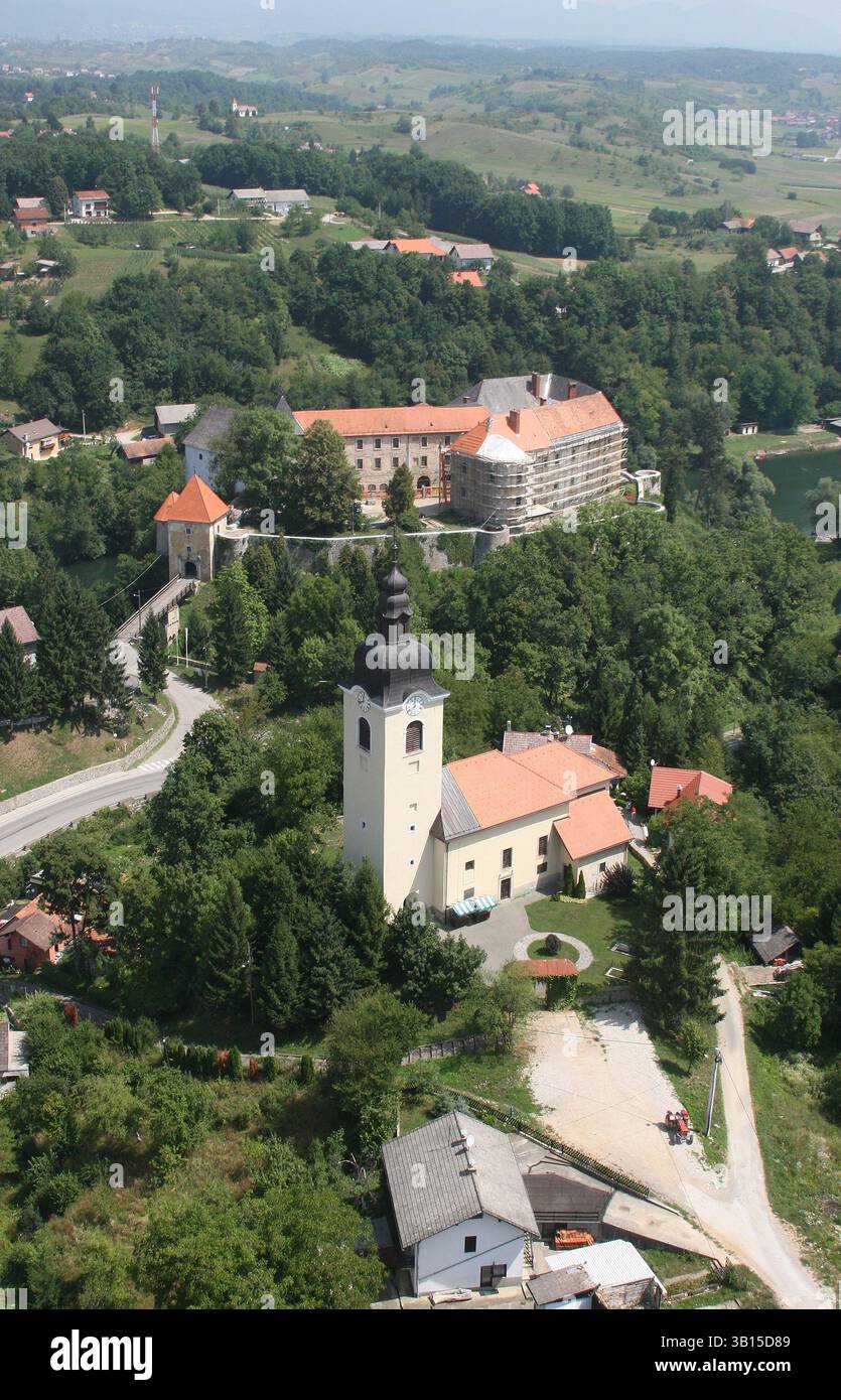 Chiesa parrocchiale di Sant'Elia il Profeta a Ozalj, Croazia Foto Stock