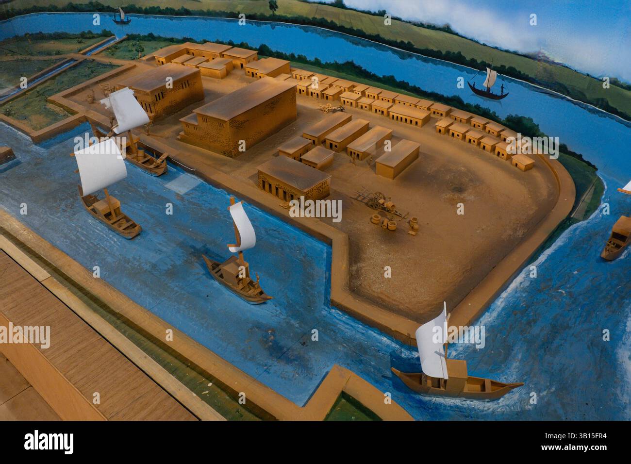 Un modello in miniatura di un vecchio cantiere navale presso il museo statale di Odisha. Foto Stock