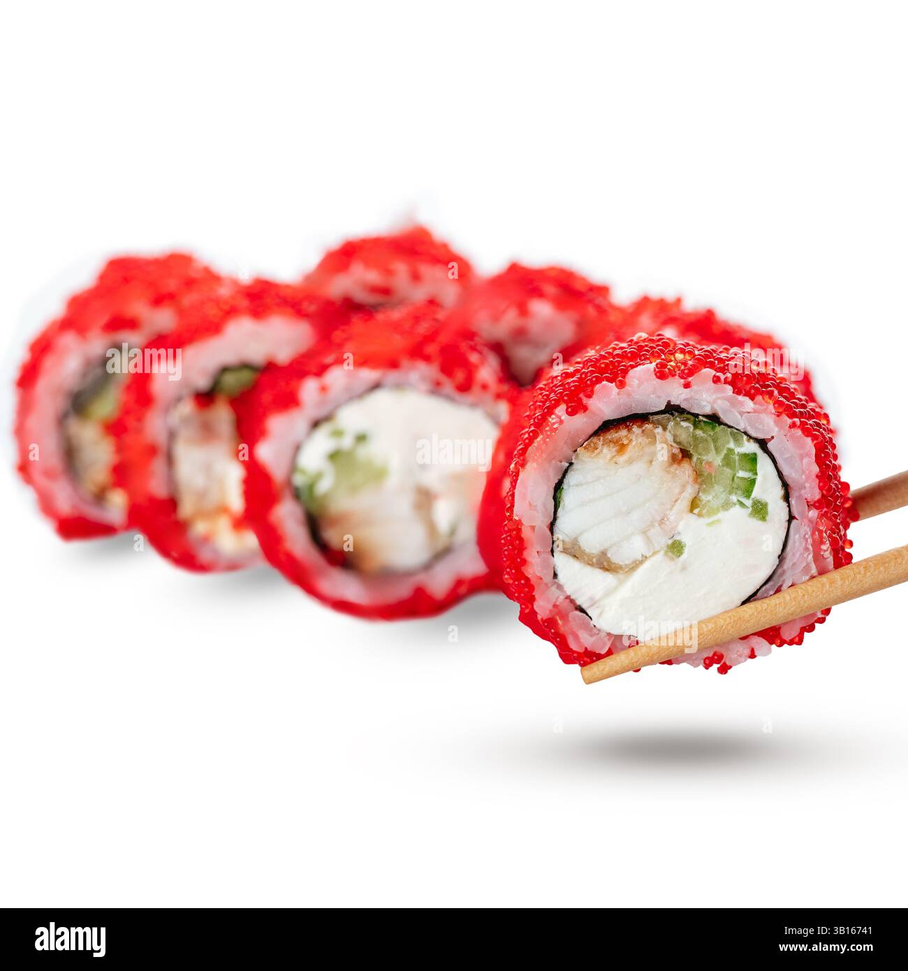tobiko sushi roll con formaggio spalmabile e tonno Foto Stock